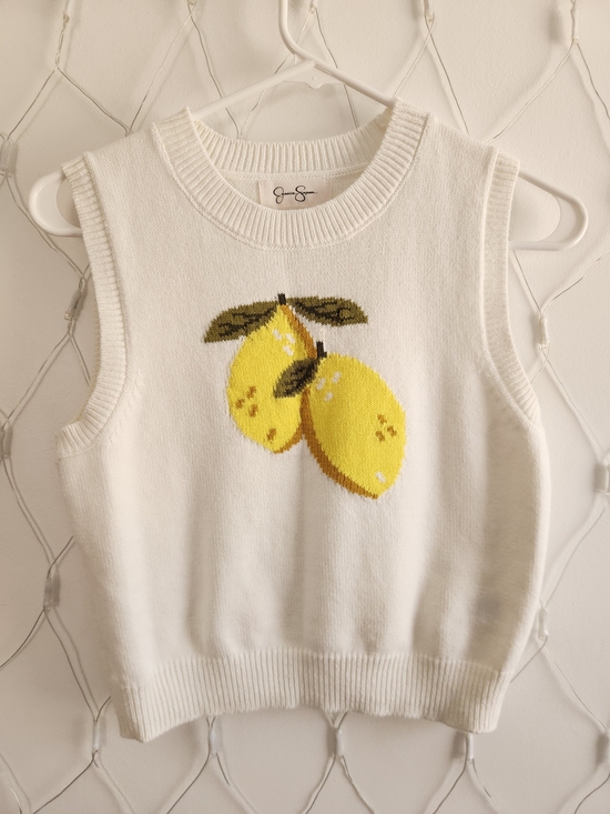 Jessica Simpson Tops - Jessica Simpson White Sleeveless Sweater Vest • Runs Small • Tagged Medium
